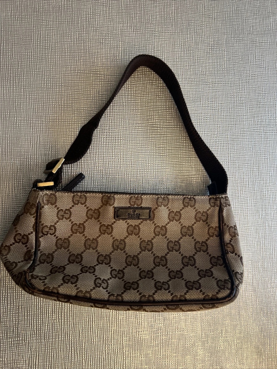 Gucci signature print shoulder baguette