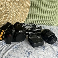 Nikon D3000 10.2MP DSLR Camera w/18-55mm Lens battery and charger strap