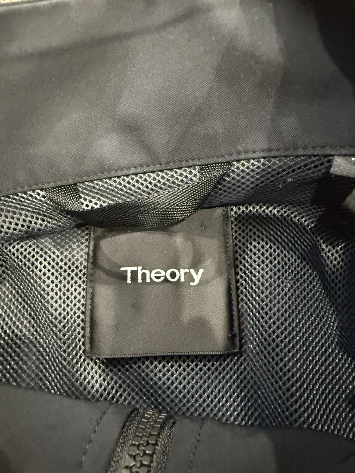 Chaqueta cortavientos Theory Scotty Bevan frontal con cremallera en talla mediana negra Foto 4 de 4