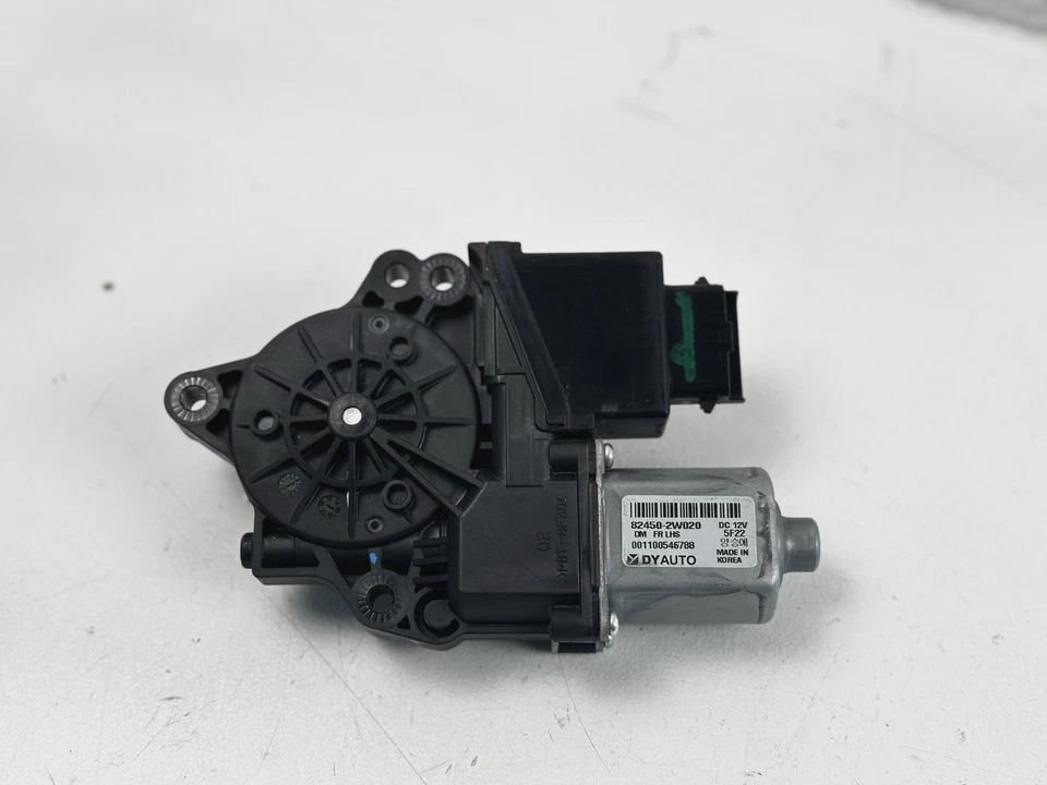 2013-2018 HYUNDAI SANTA FE FRONT LEFT SIDE DOOR WINDOW REGULATOR MOTOR OEM - Image 2 of 4