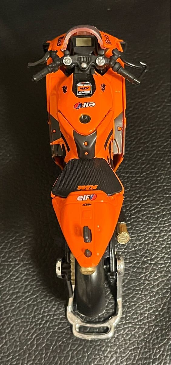 Picture 4 of 10