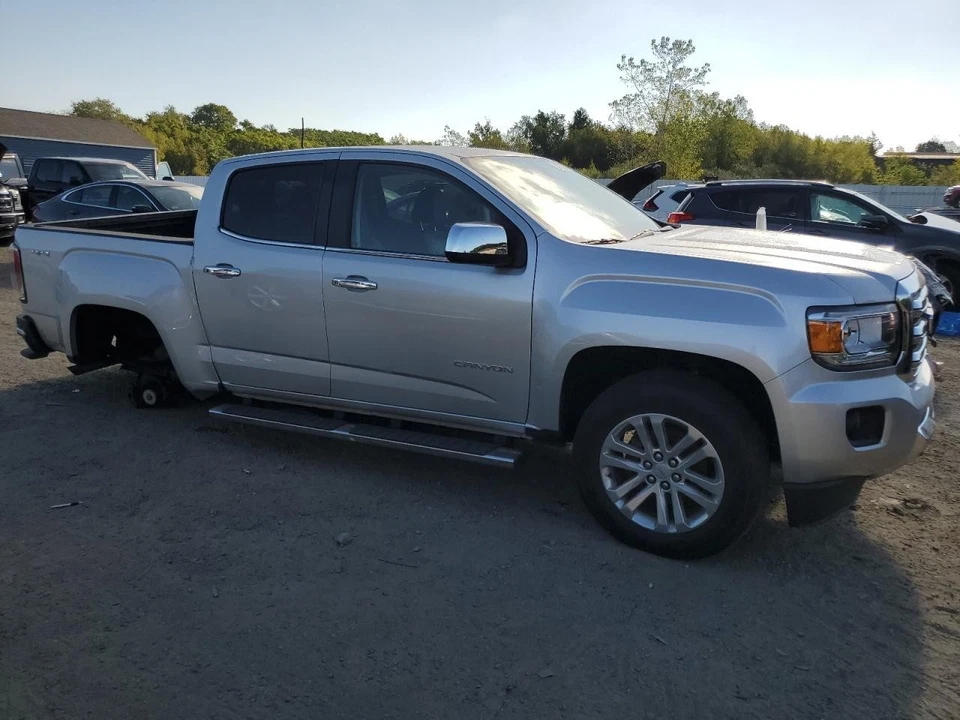 Used Radiator Shutter Assembly fits: 2019 Gmc Canyon Grade A Foto 4 de 4