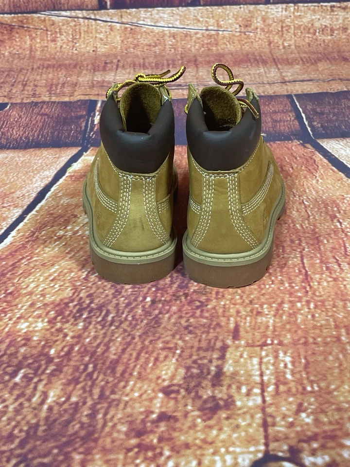 BOTA IMPERMEABLE TIMBERLAND PREMIUM 6" NIÑO PEQUEÑO TALLA 10 TRIGO NOBUCK #12809 Foto 3 de 4