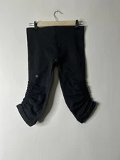 Lululemon Women Charcoal Gray Ebb & Flow Cropped Capri Leggings