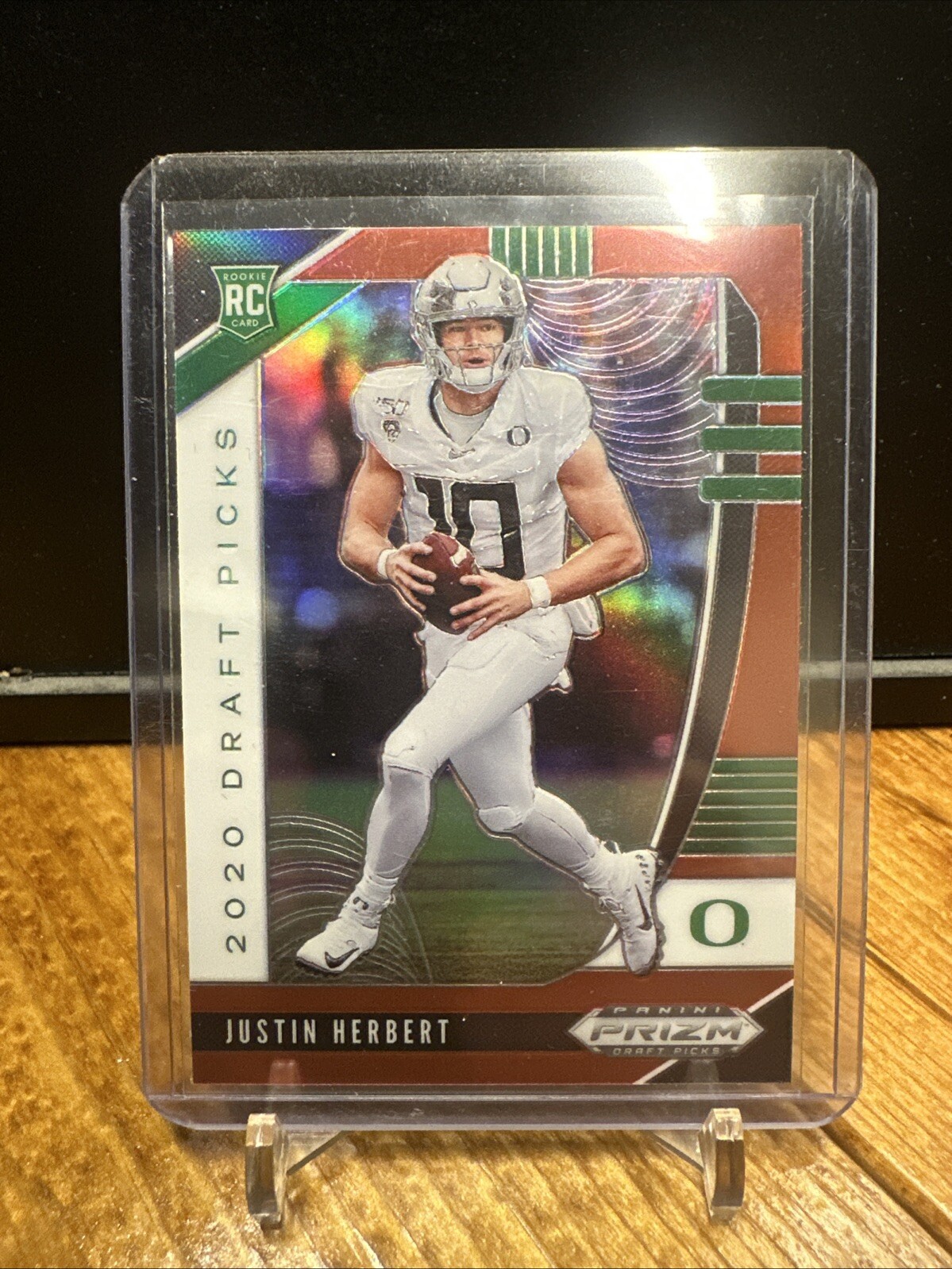 2020 Panini Prizm Draft - Draft Picks Rookies Red Prizm #102 Justin Herbert (RC)