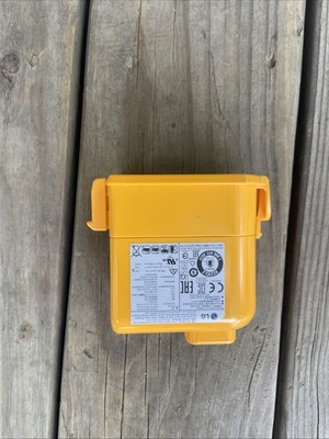 Genuine OEM LG CordZero A9 Vacuum Li-ion Battery Model EAC63382208