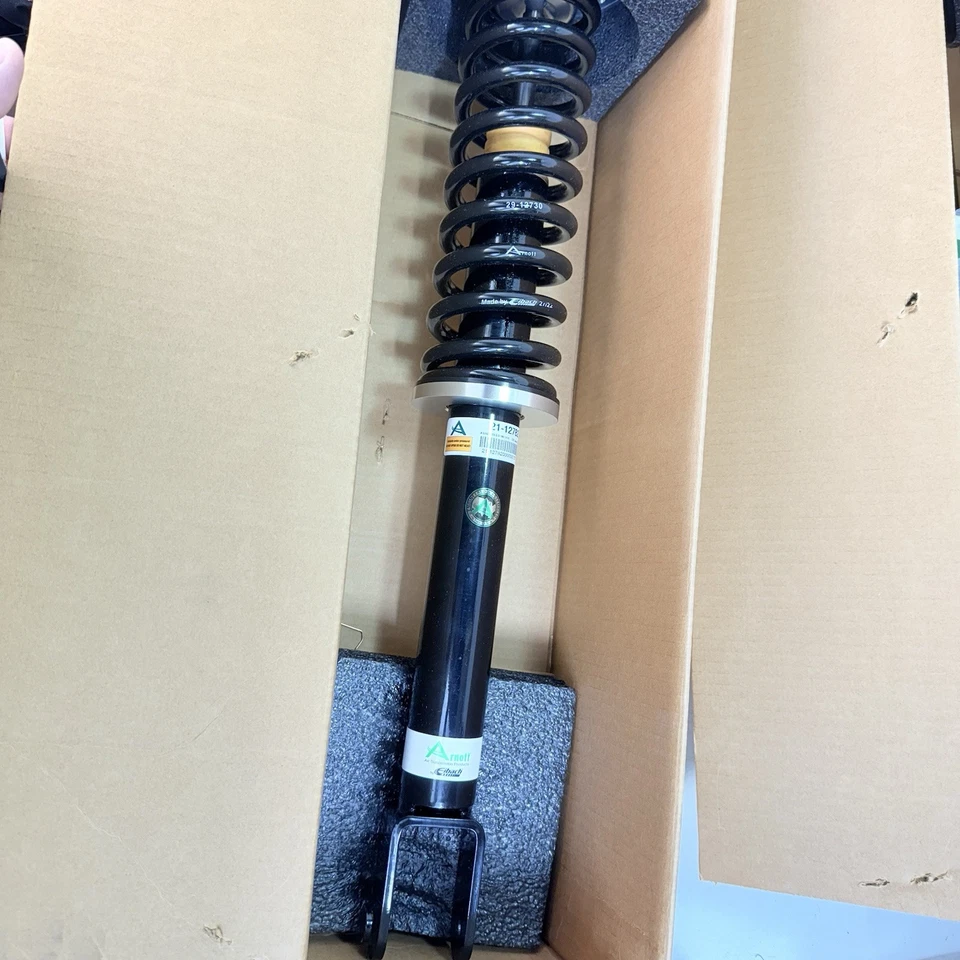 Pair ARNOTT 21-12782  /  2004 - 2009 JAGUAR XJ8 VANDEN PLAS REGULAR FRONT STRUTS - Imagem 2 de 4