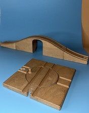 Wooden Humpback Bridge & Turntable  (Fits BRIO  etc)