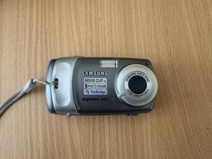 Samsung Digimax A402 Digital Point And Shoot Camera