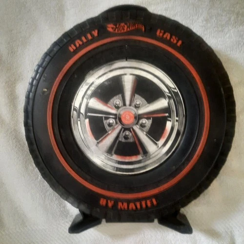 Hot Wheels 1967 Redline Vintage 12 Car Rally Case Mattel USA