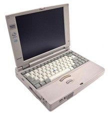 Vintage Retro Toshiba Satellite 205CDS Laptop  Tested See Description / Photos