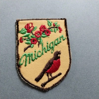 MI Michigan Souvenir Tourist Backpack Robin Apple Blossom 2 3/4'' Patch