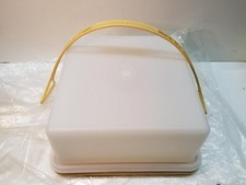 Vintage Tupperware 10x10 Harvest Gold Sheet Cake Carrier 1241 NEW Never Used