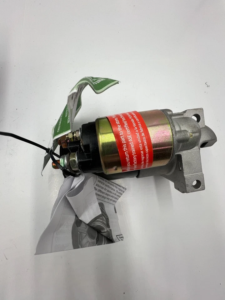 Motor de arranque Carquest 6757S para montaje en 2 orificios Chevrolet Tahoe Foto 2 de 4