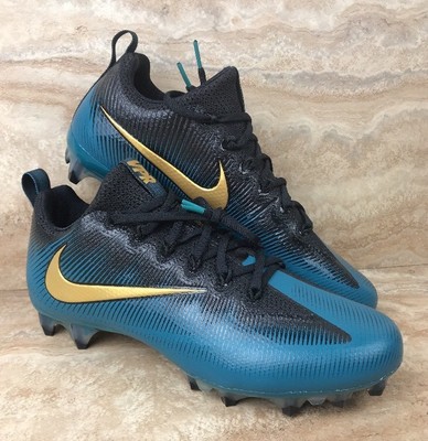 nike gold bottom cleats