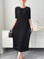 Brand New Fashion Pleated Dress Round Neck Comfortable Pleated Dress