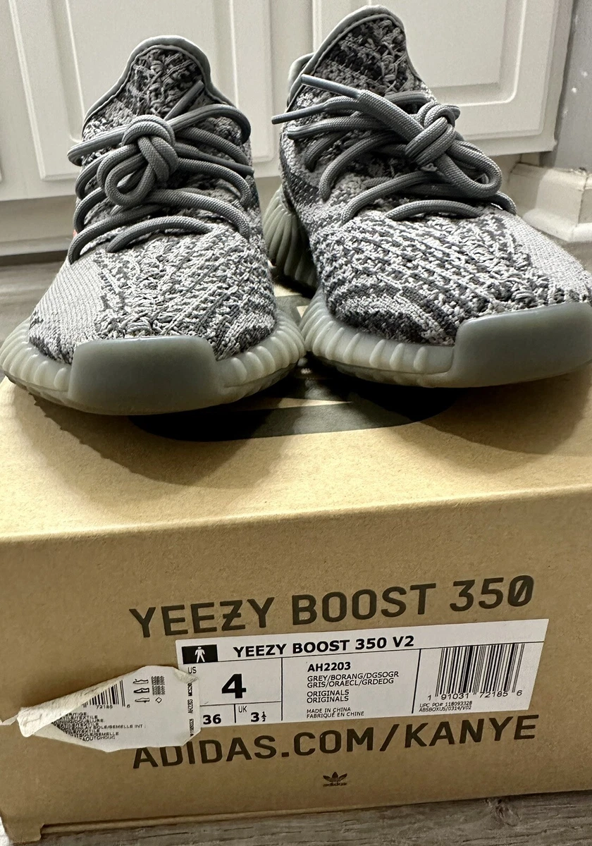 Yeezy hotsell size 4y