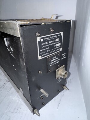 SUNAIR ELECTRONICS AMPLIFIER COUPLER (PN:8033-3000, SN:324)