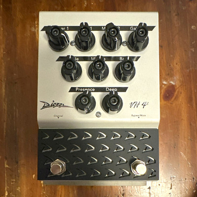 Diezel VH4-2 Analog Preamp/Overdrive Effects Pedal for Electric Guitar