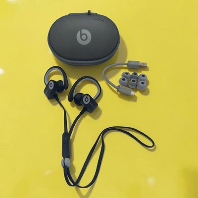 Beats By Dr. Dre Powerbeats2 Wireless Headphones Bluetooth Earbuds Black/Gray