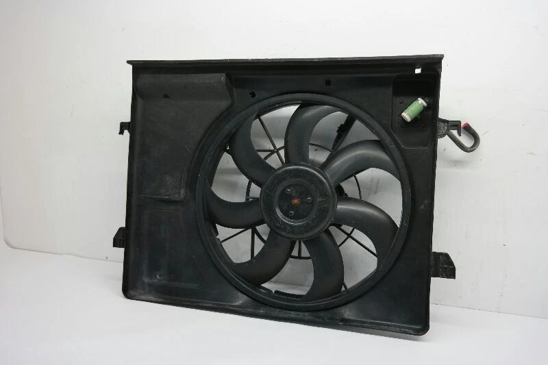 Conjunto de ventilador de motor de ventilador de radiador KIA FORTE 2010-13 Foto 3 de 4