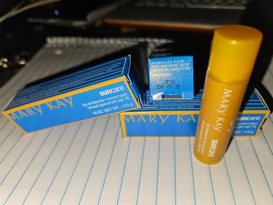 Protetor labial Mary Kay protetor solar amplo espectro FPS 15,16 oz. LOTE DE 3 - Imagem 4 de 4