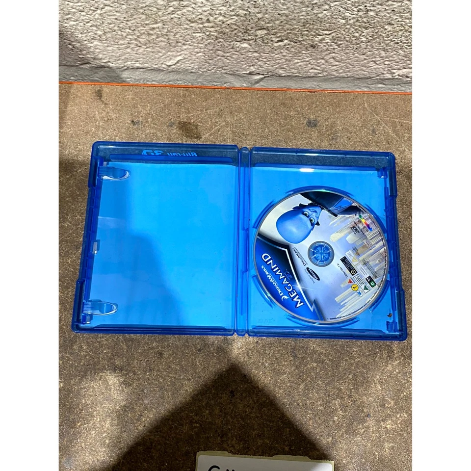 Megamind 3D (2010) Dreamworks Family & Comedy Animation Movie Blu-Ray Disc - Image 3 of 4