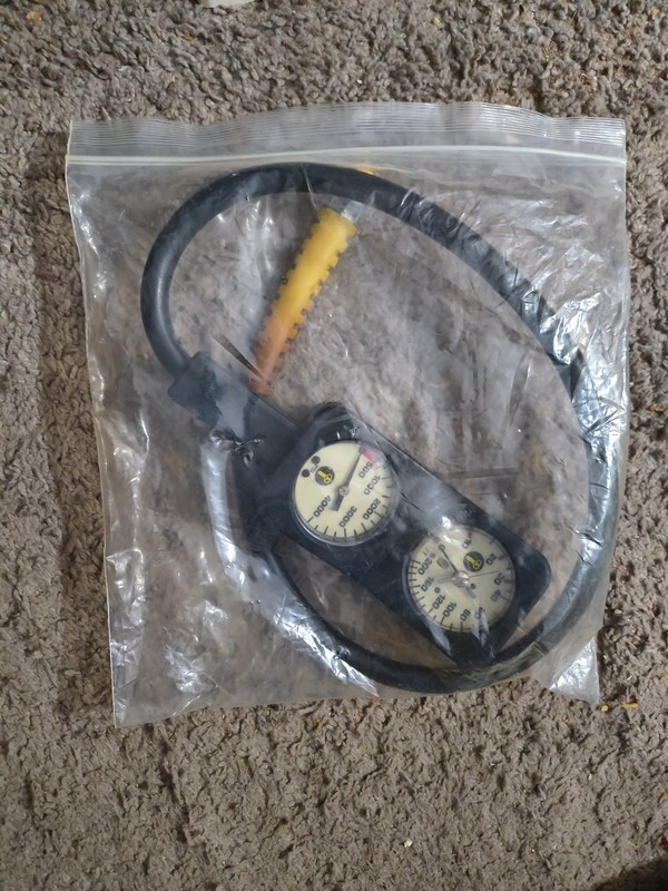US Divers Pivot Scuba Navigator 2 or 3 Gauge Complete Console SPG, Depth
