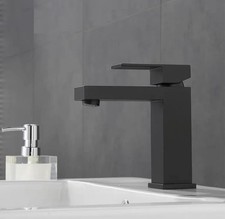 Hot and Cold Basin Faucet Washbasin Bathroom Basin Single Hole Faucet