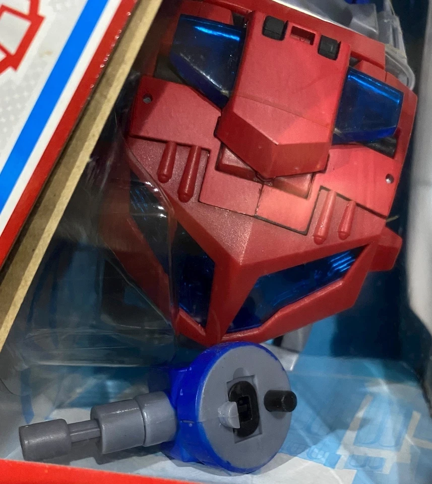 Transformers Animated Optimus Prime Voyager Class Autobot Leader NEW 2007 READ - Image 2 of 4