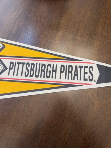 Vintage 90s MLB Pennant, Pittsburgh Pirates, VERY NICE - Picture 3 of 4