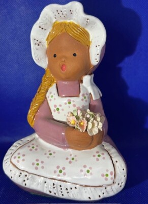 Jullar Levante Pottery Girl In PINK Singing Glazed Terracotta Figurine