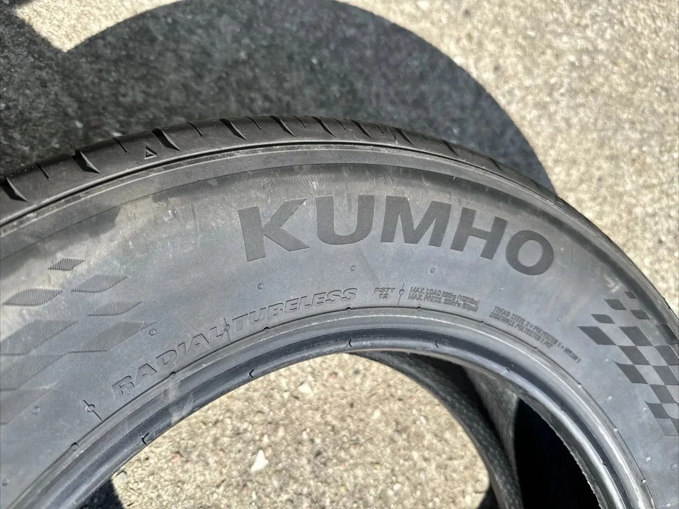 205/65 R 16  95H KUMHO Sommerreifen  ECSTA PS71 DOT 45/23  DEMO - Bild 3 von 4