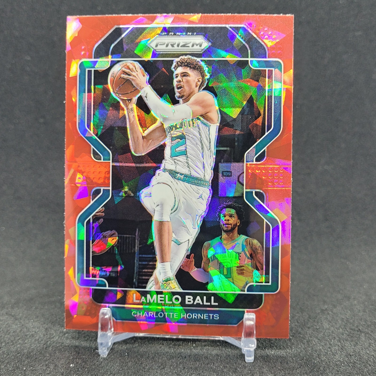 2021-22 Panini Prizm LaMelo Ball SP Red Cracked Ice Card#185 Charlotte Hornets🏀
