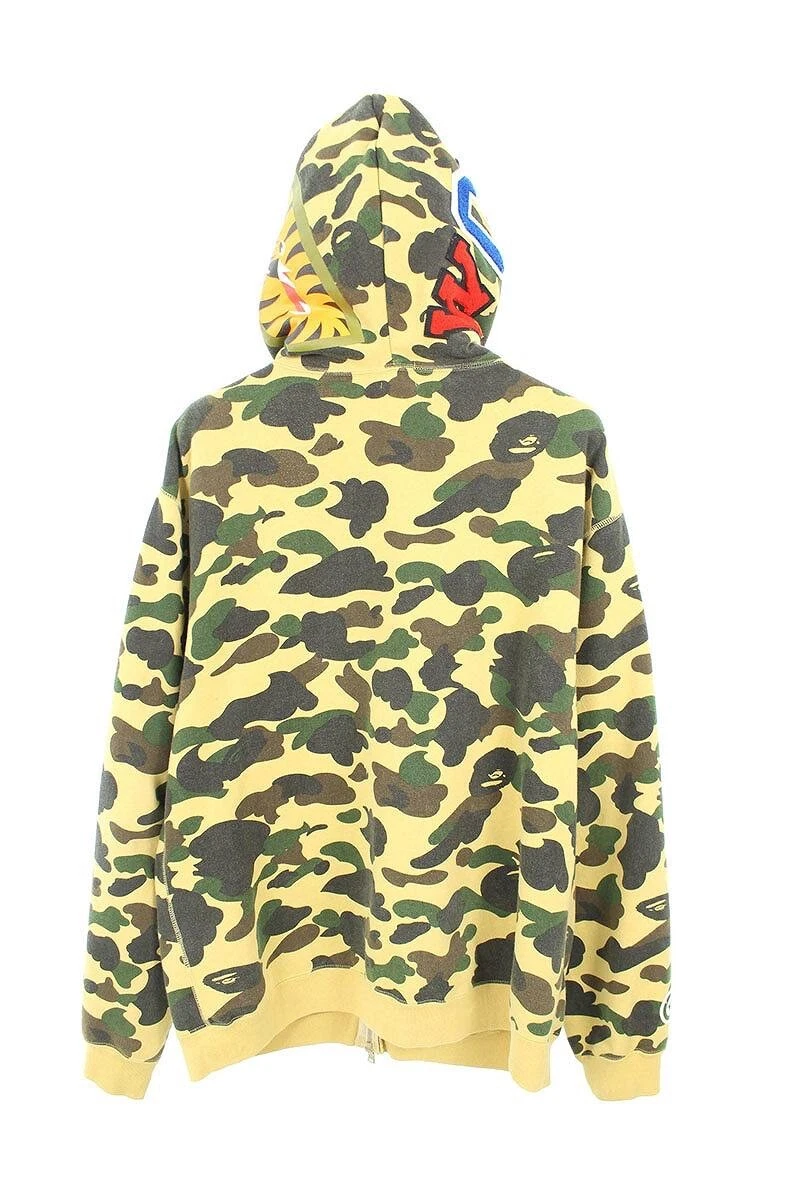 A BATHING APE (BAPE) Felpa con cappuccio squalo mimetico giallo Bape OG (L) una scimmia da bagno Nigo era parka