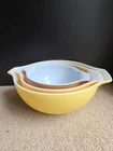 Set of 3 Pyrex Friendship Cinderella Mixing/Nesting Bowls.#s 441, 442, 443