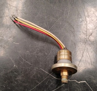 Lincoln Electric - 9SS18638-1, S18638-1 - PRESSURE SWITCH
