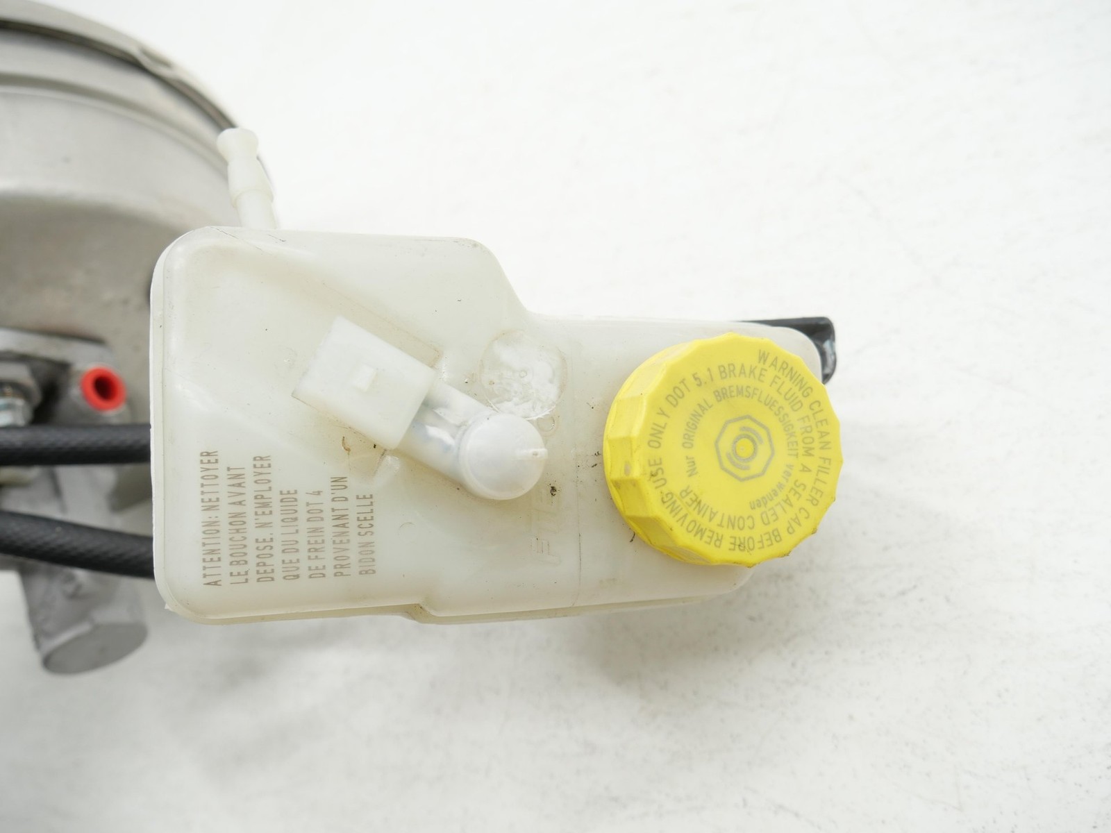 Used Power Brake Booster Master Cylinder Reservoir 2020-2023 Mclaren GT OEM