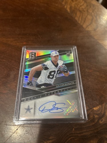 2018 Panini Spectra Nebula Dalton Schultz ROOKIE RC AUTO DALLAS COWBOYS - Picture 1 of 3