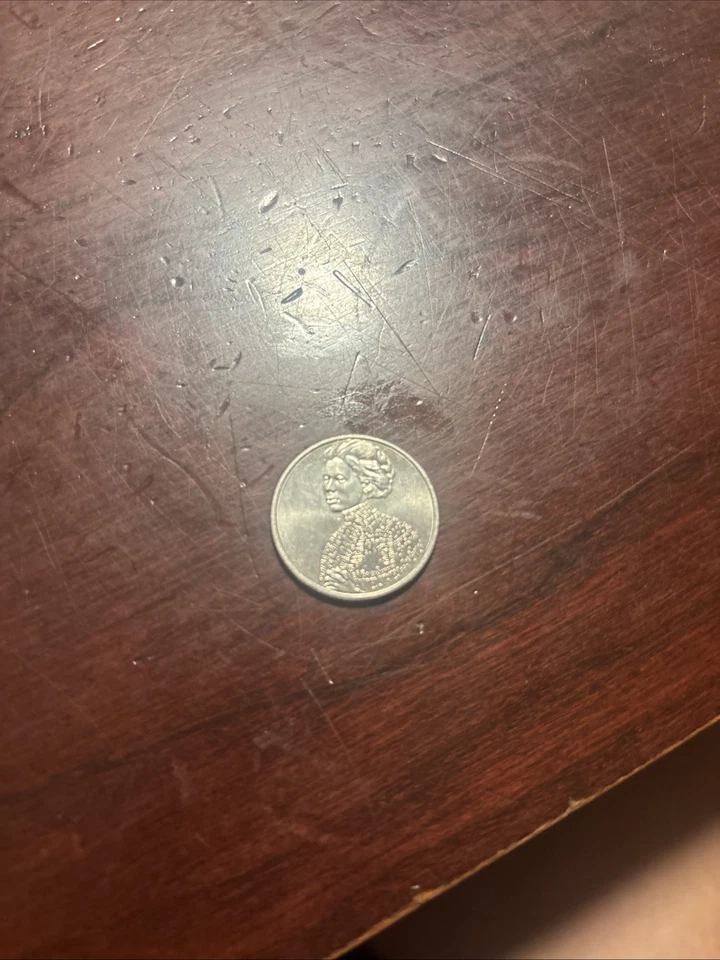 2023 IN COD WE TRUST COIN ERROR  - Image 3 of 3