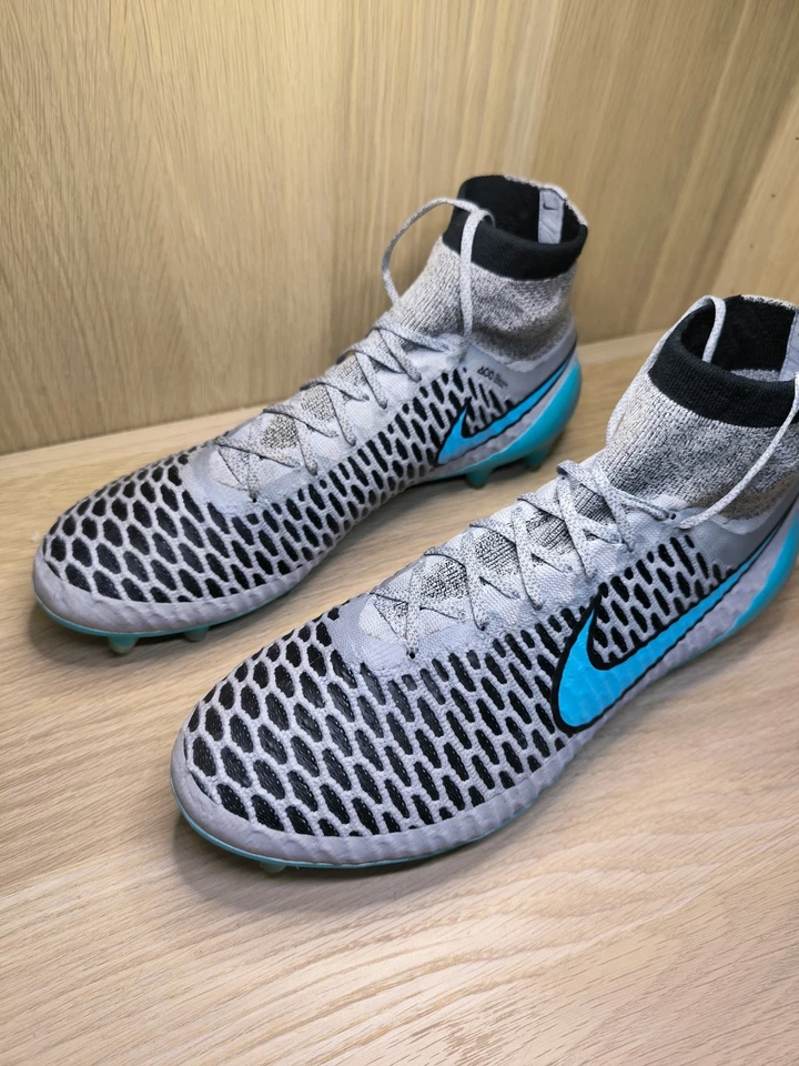 Nike Magista Obra FG US 10 UK 9 TACOS DE FÚTBOL BOTAS DE FÚTBOL USADAS UNA VEZ MUY RARAS Foto 4 de 4