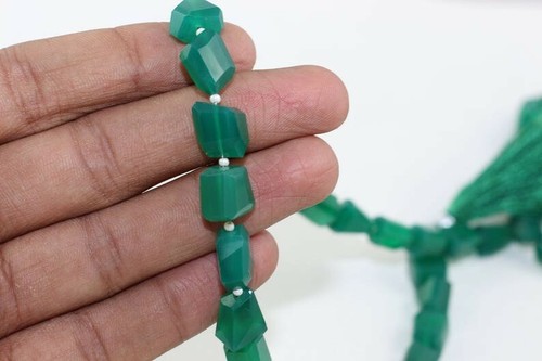 14'Long Natural Green Onyx Faceted Nuggets Beads 7-10 MM Making Gemstone Jewelry - Imagen 4 de 4