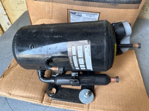 Compresor rotativo Nordyne 6208760 para aire acondicionado H48A121A0-002 Partners Choice 115v - Imagen 2 de 7