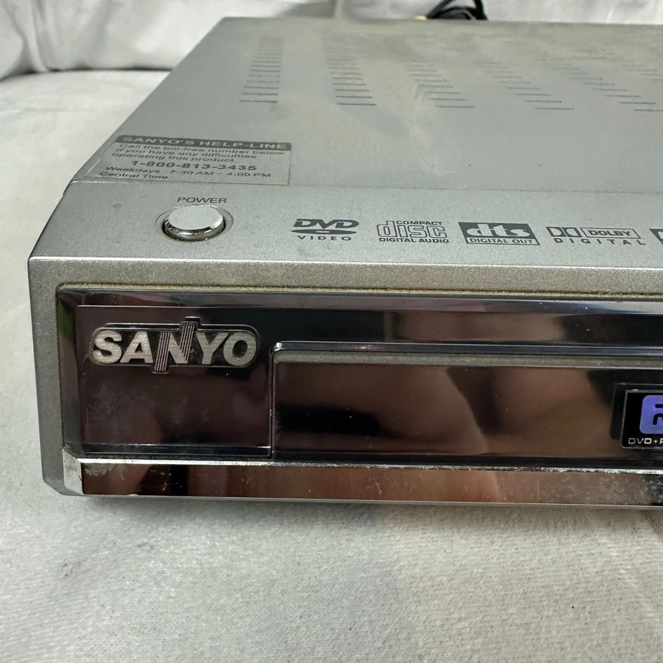 Sanyo DRW-500 DVD Recorder Dolby Digital DTS MP3 Kodak Picture CD Compatible - Image 2 of 4