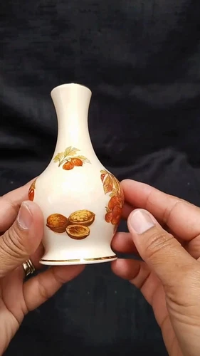 Royal Worcester Palissy Fruit Bud Vase - Video 1 of 1