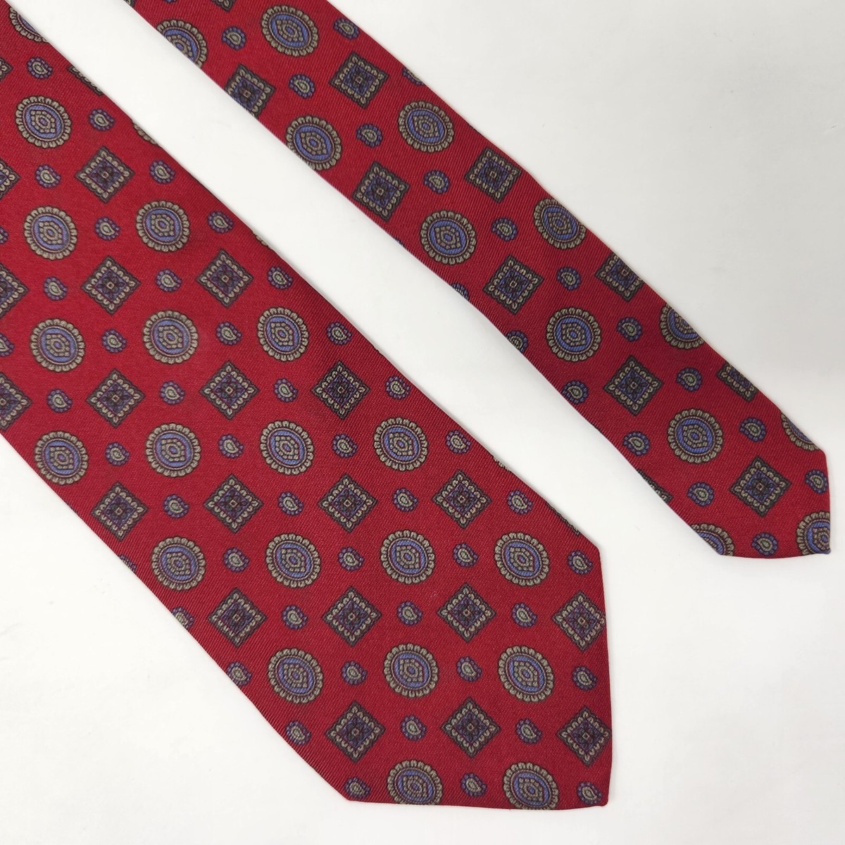 OLIVER GRANT PARIS SILK TIE RED GREEN GEOMETRIC POLKA DOT PATTERN