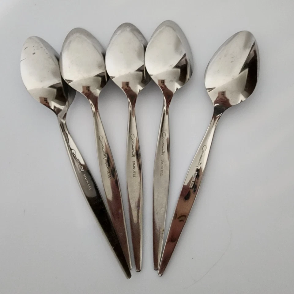 Vintage Onieda Community Venetia Stainless Burnished Set Of 5 Teaspoons - Image 3 of 4
