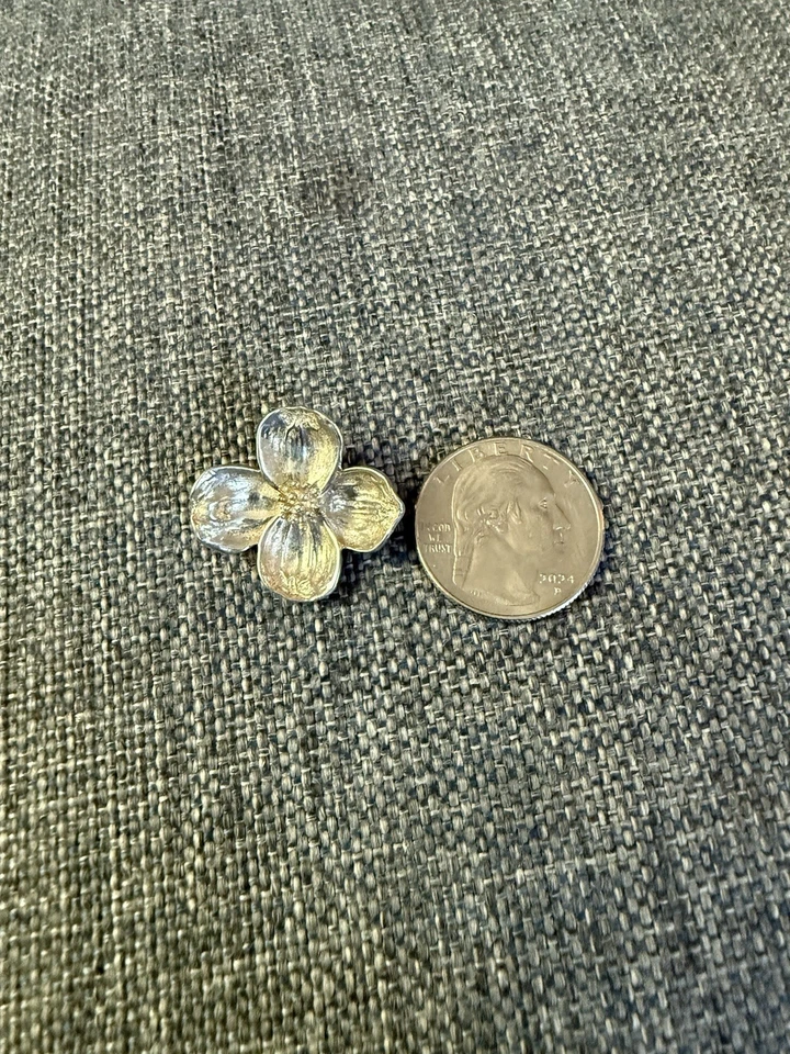 Broche prendedor flor madera perro Tiffany & Co plata de ley 925 Foto 4 de 4