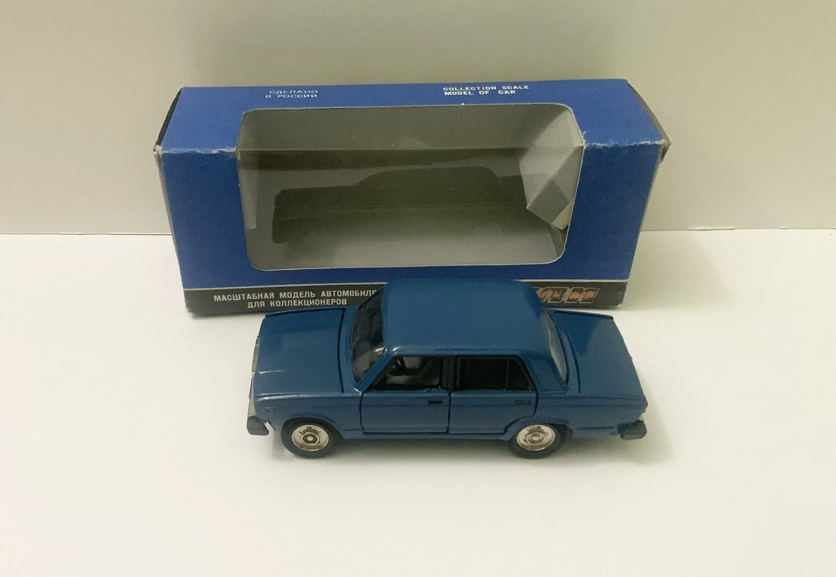 LADA 1500 1980 ROUGE IXO 1/43 Réf CLC570N - La Boutique D'ALAIN