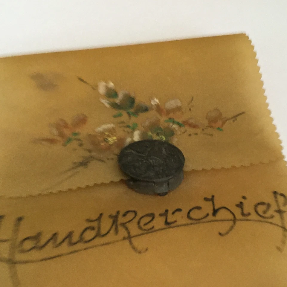 RARO RARO ANTIGUO PAÑUELOS CELLIOUD SOPORTE BOLSA BROCHE ÚNICO PINTADO A MANO Foto 3 de 4